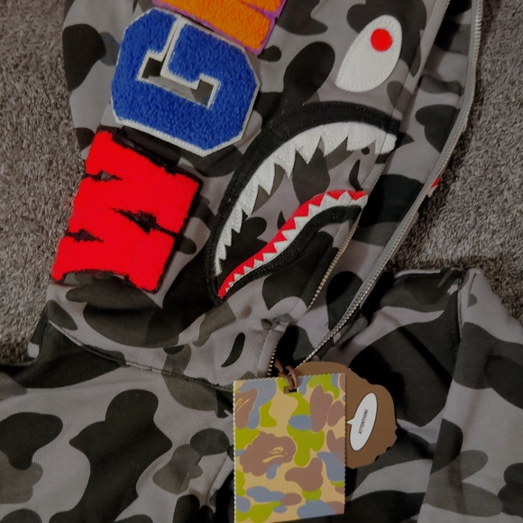 Camouflage Shark Hoodie Jacket - Picture 1 of 3